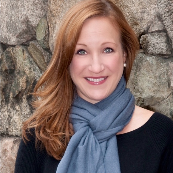 Meet your Posher, Kristin - Picture 1 of 1